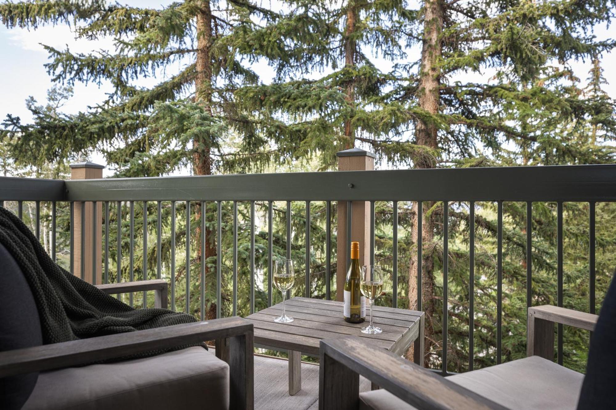 Top Of The Village - Coraltree Residence Collection Сноумас Вилидж Екстериор снимка